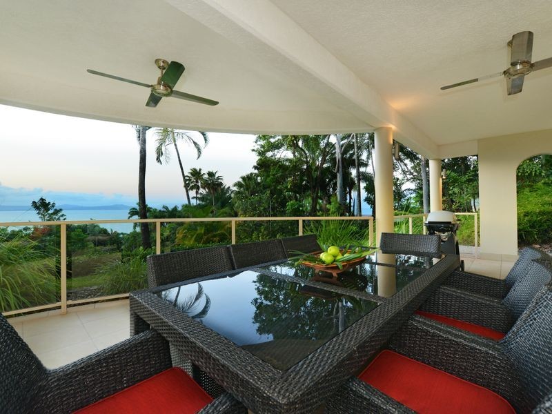 1/4 Island Point Road, Port Douglas QLD 4877