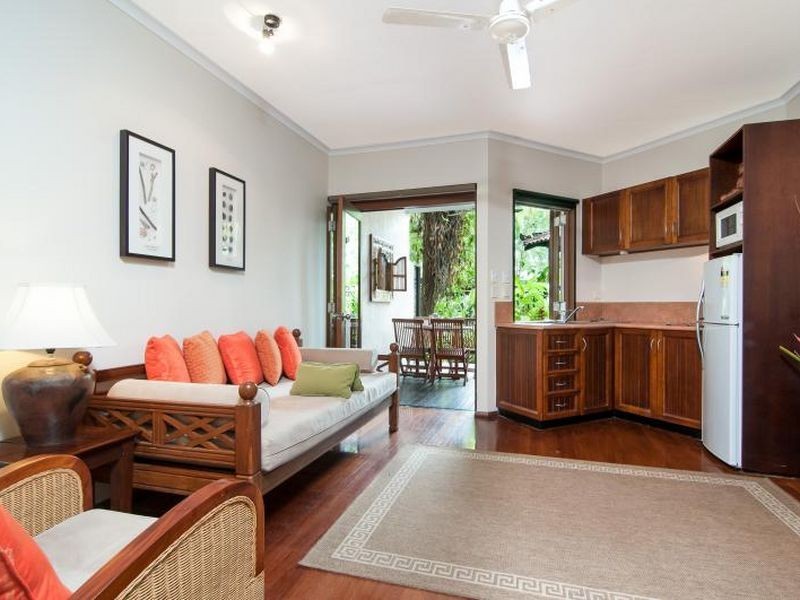 4 Hibiscus Gardens Owen Street, Port Douglas QLD 4877