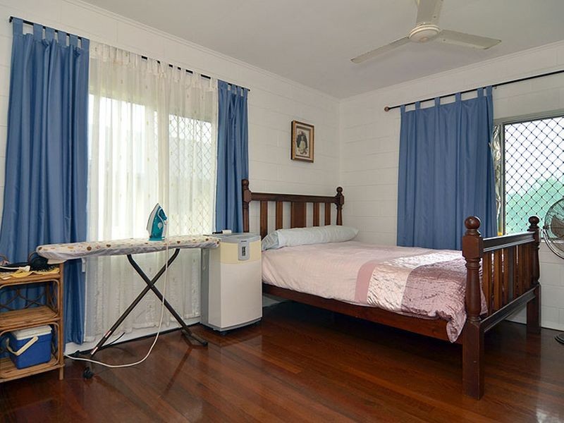 8 Andrews Street, Newell QLD 4873