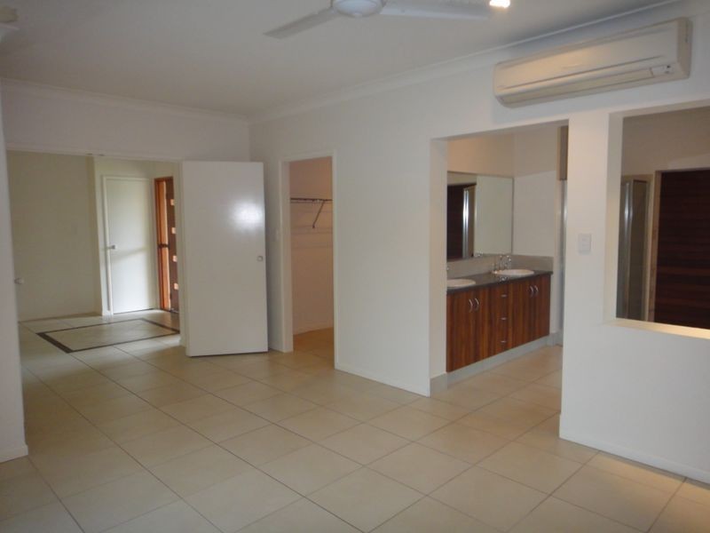 15 Shearwater Street, Port Douglas QLD 4877