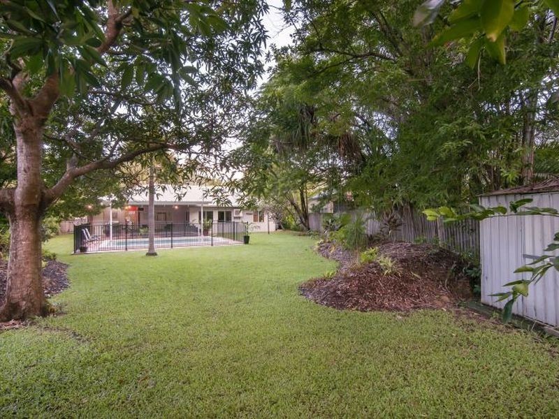 3 Undine Street, Port Douglas QLD 4877