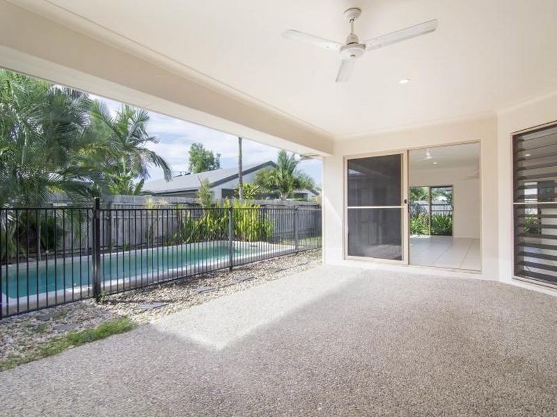 15 Shearwater Street, Port Douglas QLD 4877