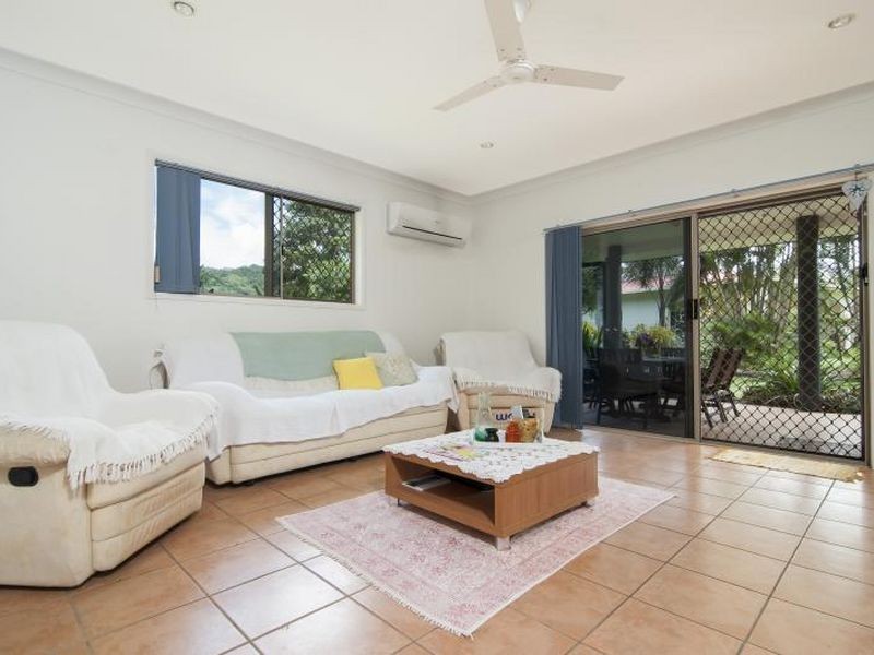 32 Yarun Close, Wonga QLD 4873