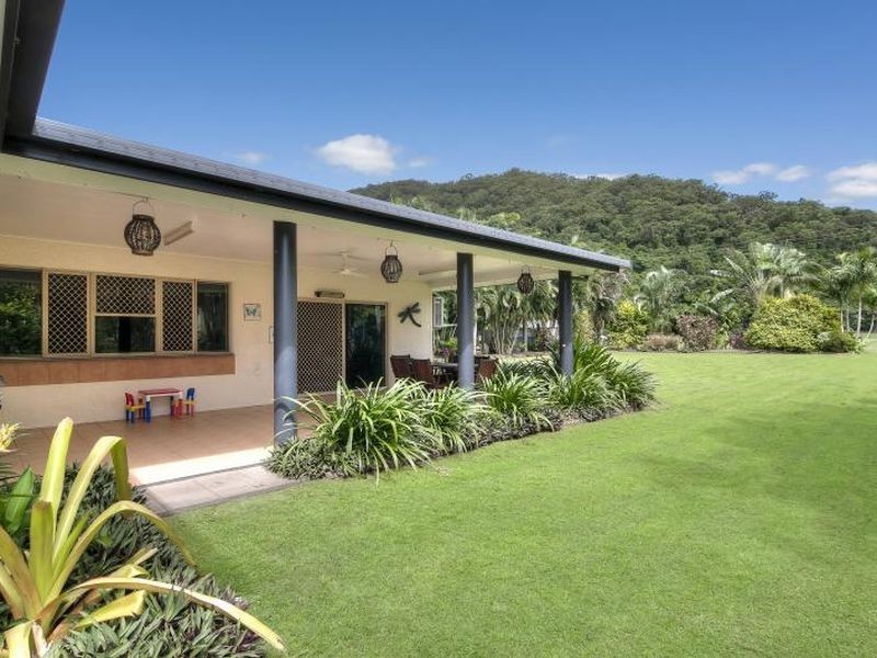 32 Yarun Close, Wonga QLD 4873