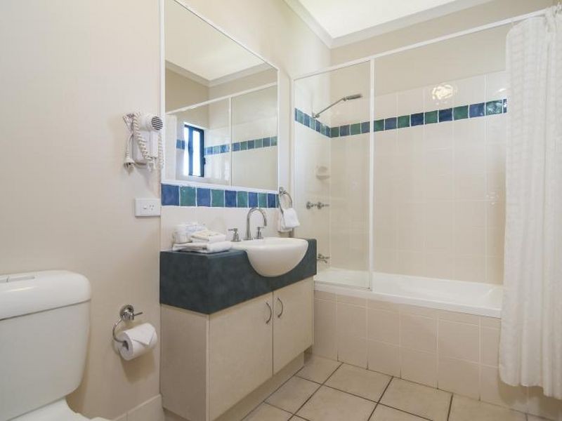 32 Bay Villas/51 Davidson Street, Port Douglas QLD 4877