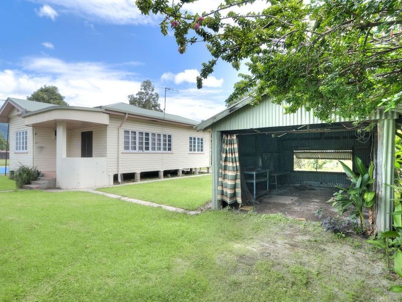 13 Jack Street, Mossman QLD 4873