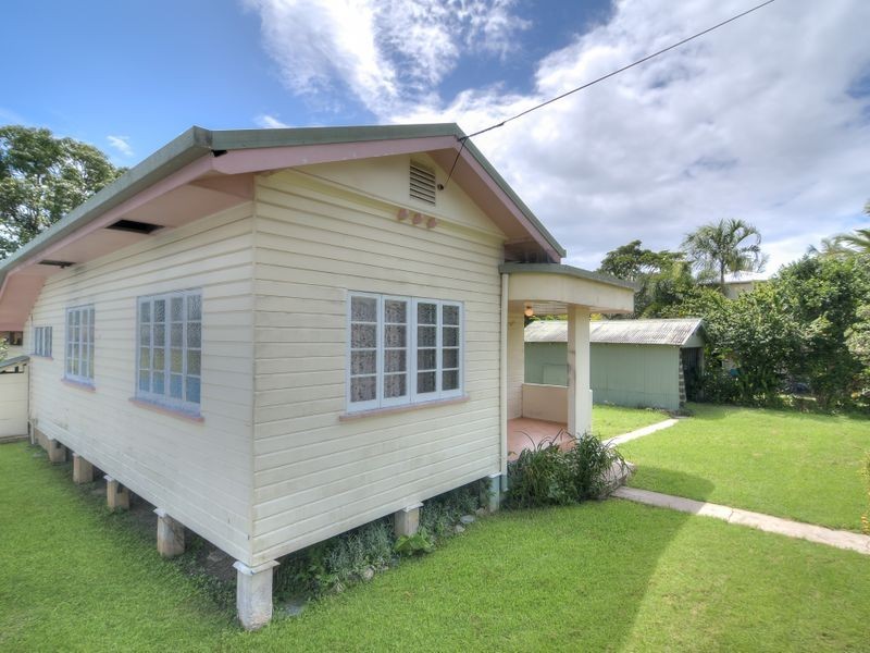 13 Jack Street, Mossman QLD 4873