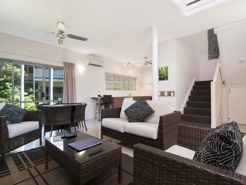 17 Rendezvous Reef Resort, Port Douglas QLD 4877