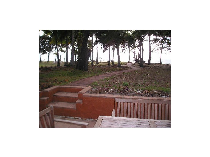 27 OAK BEACH, Oak Beach QLD 4877