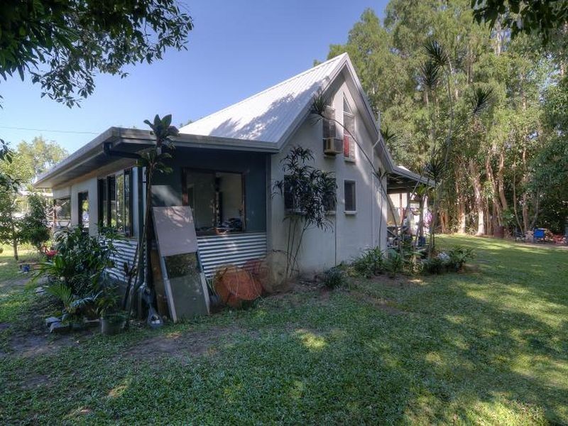 102 Marlin Drive, Wonga QLD 4873