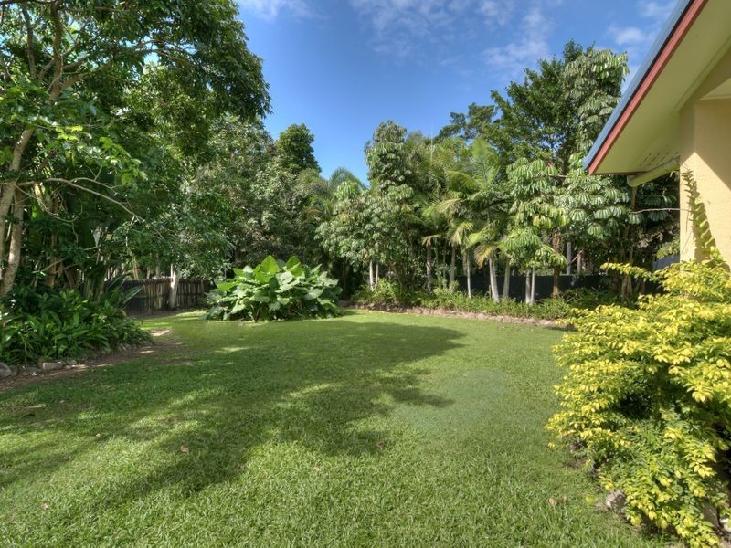 10 Billfish Close, Wonga QLD 4873