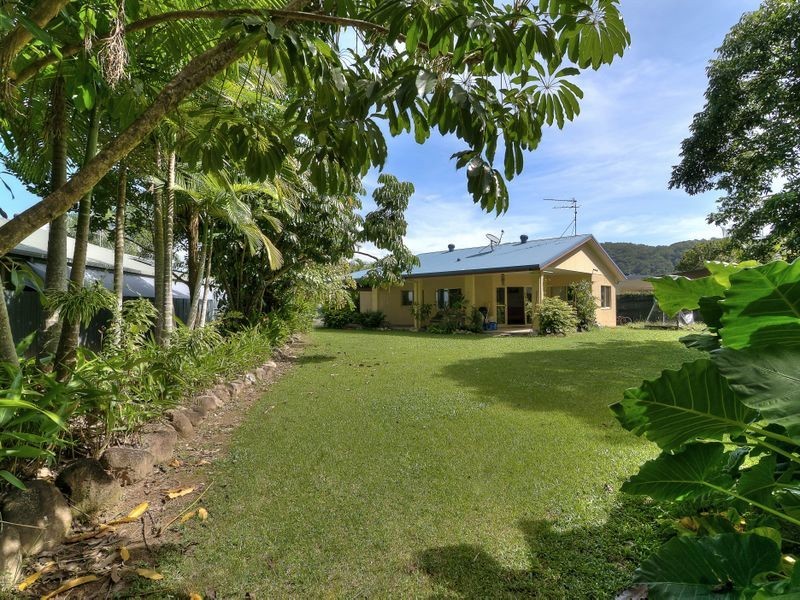 10 Billfish Close, Wonga QLD 4873