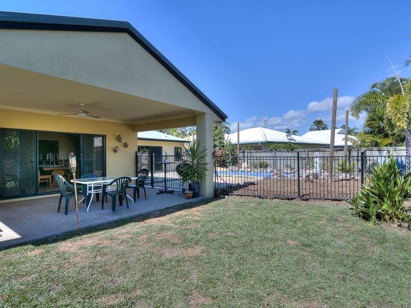 9 Birdwing Street, Port Douglas QLD 4877