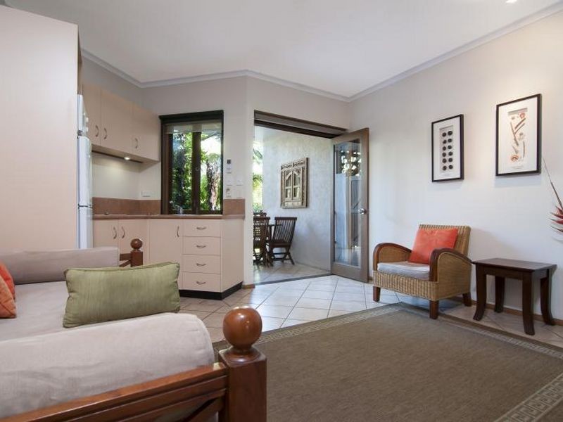 10 Hibiscus Gardens/18 Owens Street, Port Douglas QLD 4877