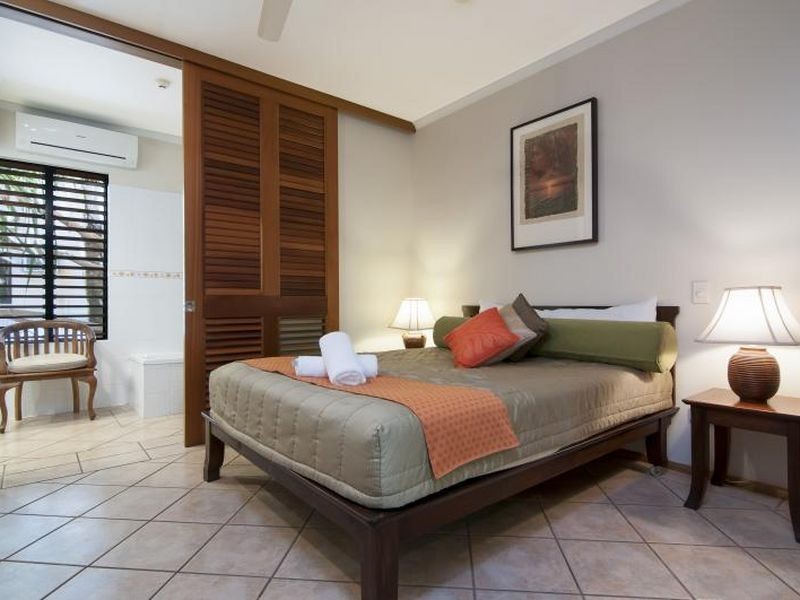 10 Hibiscus Gardens/18 Owens Street, Port Douglas QLD 4877