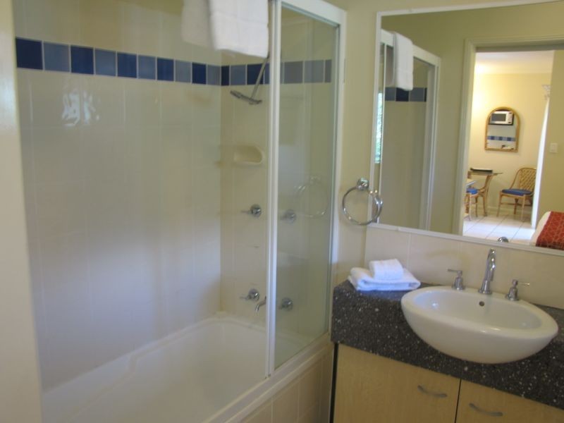 16 Bay Villas/36-38 Mudlo Street, Port Douglas QLD 4877