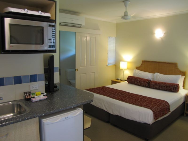 16 Bay Villas/36-38 Mudlo Street, Port Douglas QLD 4877