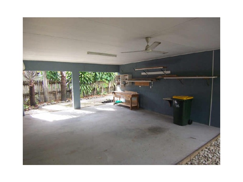8 Thooler Close, Cooya Beach QLD 4873