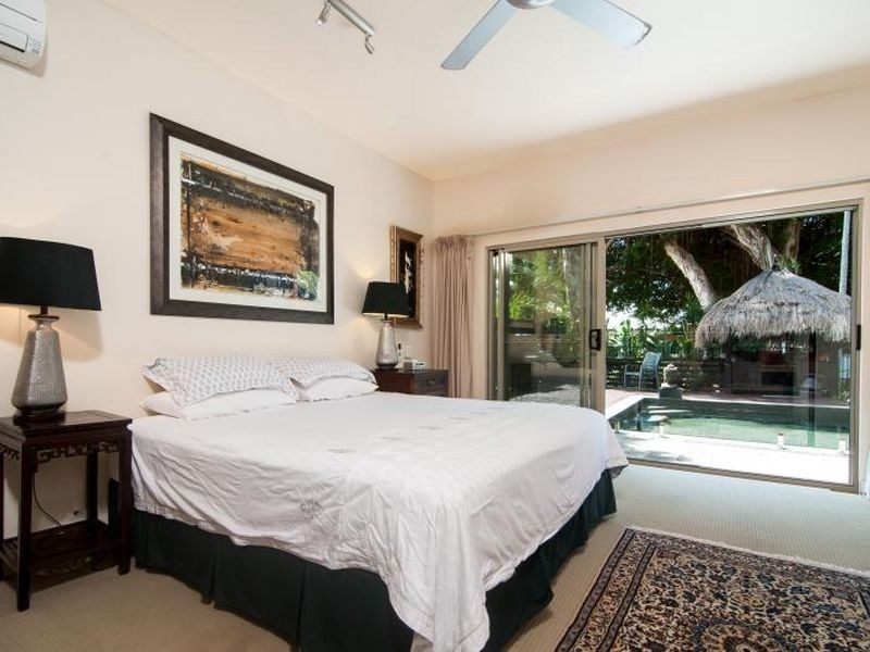 6 Oak Street, Oak Beach QLD 4877