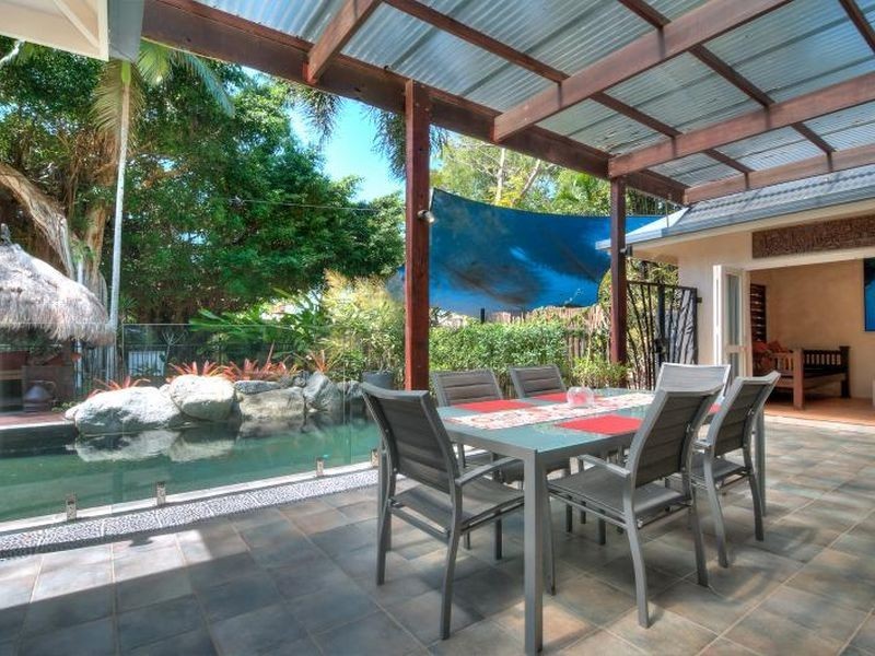 6 Oak Street, Oak Beach QLD 4877