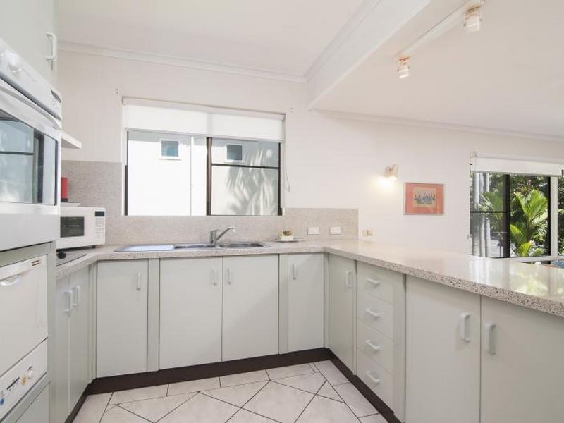 2/65 Macrossan Street, Port Douglas QLD 4877