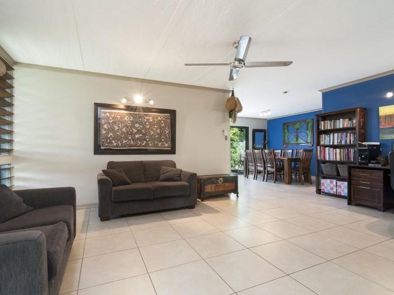 5 Jacaranda Close, Cooya Beach QLD 4873