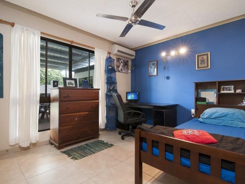 5 Jacaranda Close, Cooya Beach QLD 4873