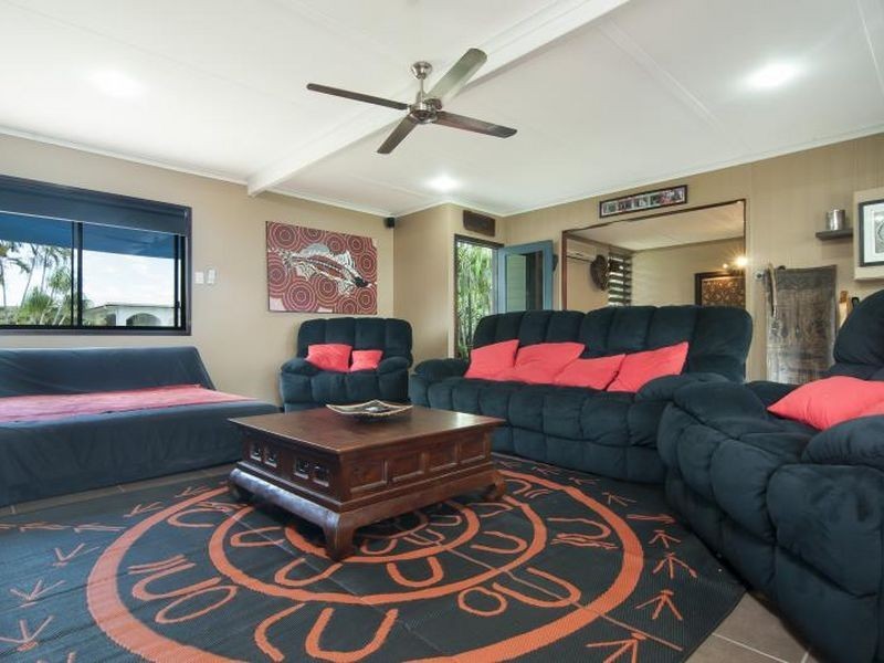 5 Jacaranda Close, Cooya Beach QLD 4873