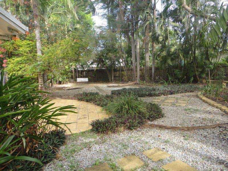 6 Allamanda Street, Cooya Beach QLD 4873