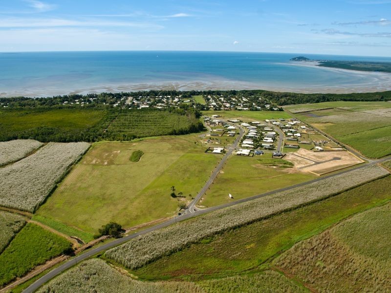 24 Julaji Close, Cooya Beach QLD 4873