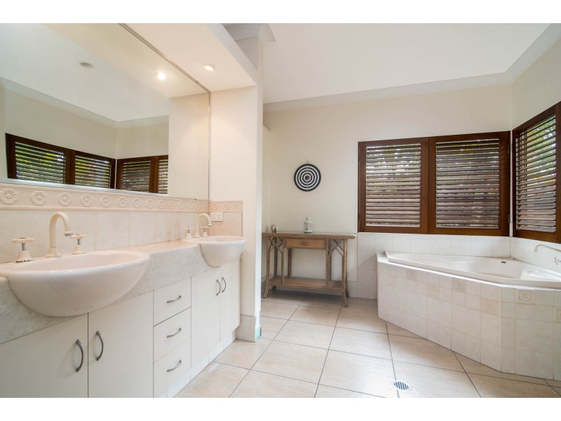 5 Ulysses Avenue, Port Douglas QLD 4877