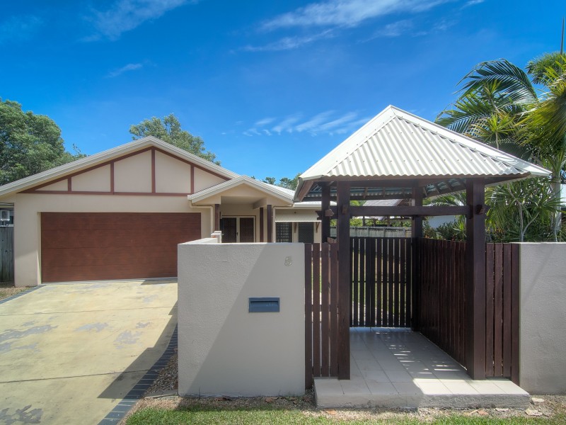 5 Sanderling Close, Port Douglas QLD 4877