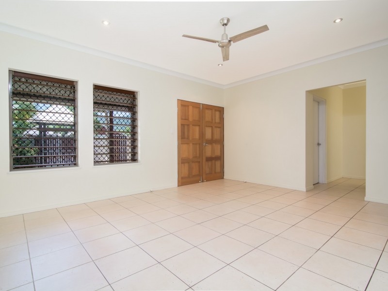 5 Sanderling Close, Port Douglas QLD 4877