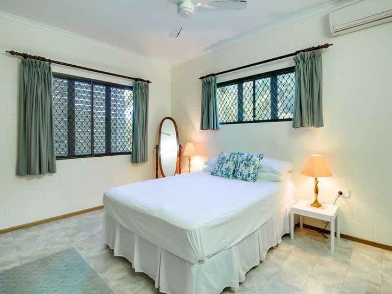 5027 Captain Cook Highway Oak Beach, Port Douglas QLD 4877