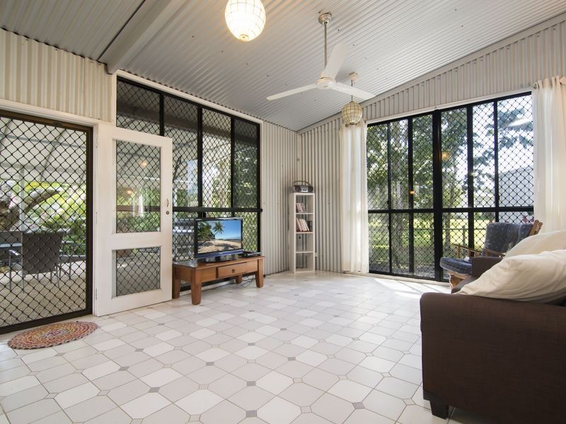 5 Stewart Street, Daintree QLD 4873