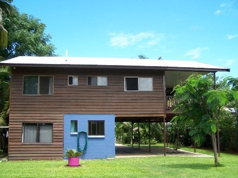3 Poinciana Street, Cooya Beach QLD 4873