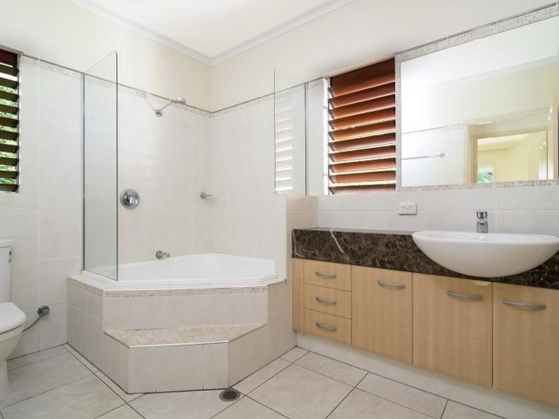 66 Paradise Links/70 Nautilus Street, Port Douglas QLD 4877