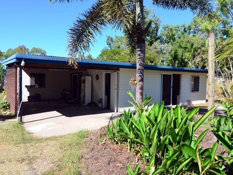 18-22 Dickson Street Craiglie, Port Douglas QLD 4877