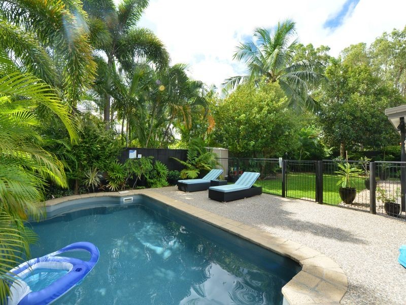 2 Fronds/33 Nautilus Street, Port Douglas QLD 4877