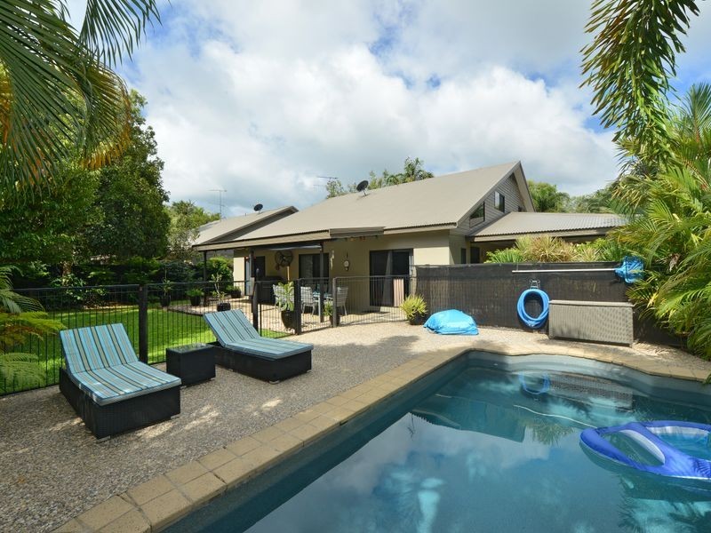 2 Fronds/33 Nautilus Street, Port Douglas QLD 4877