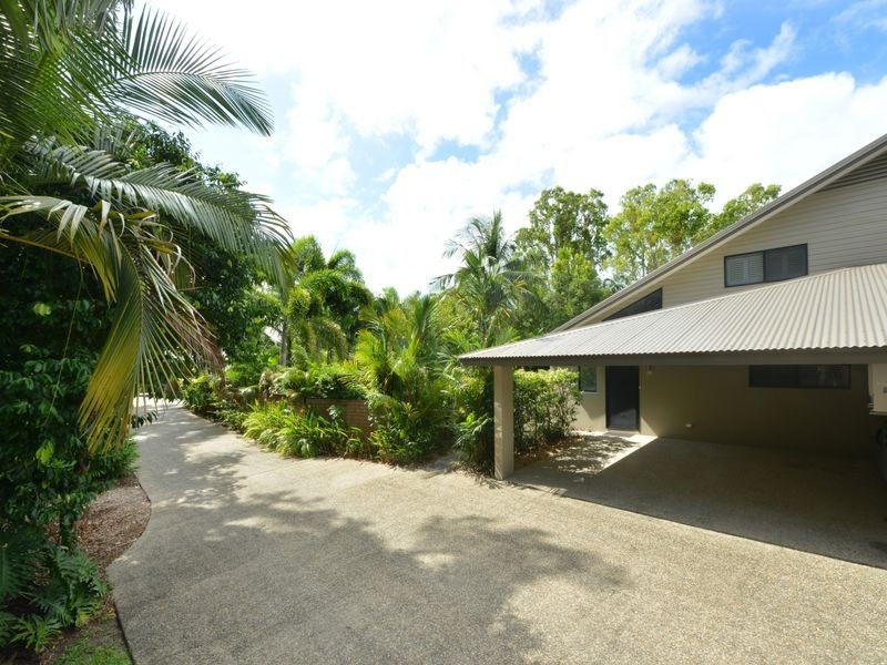2 Fronds/33 Nautilus Street, Port Douglas QLD 4877