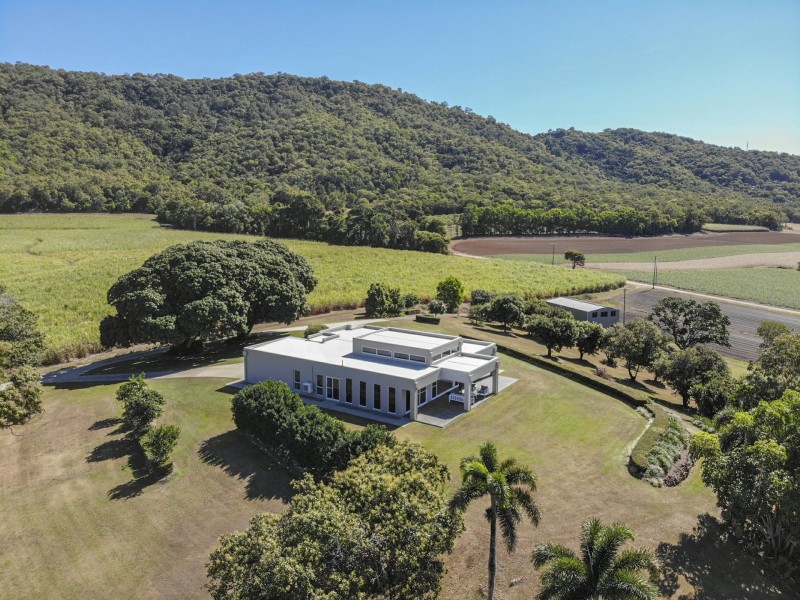 42 Coolalinga Drive, Port Douglas QLD 4877
