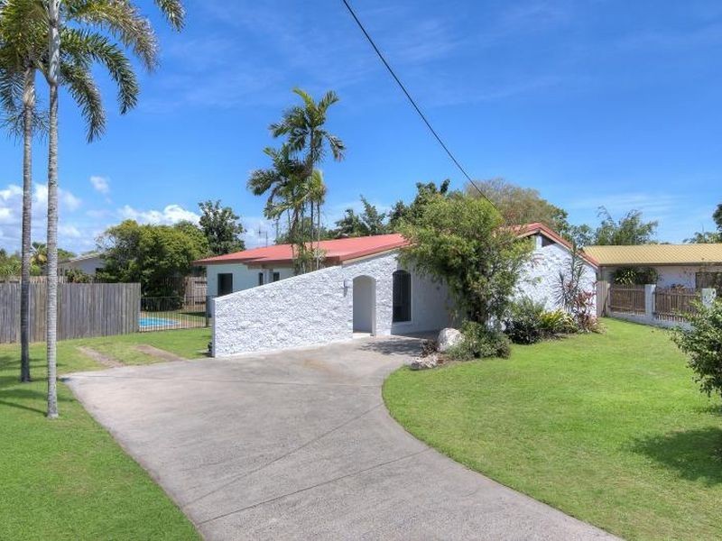 13 Jacaranda Close, Cooya Beach QLD 4873