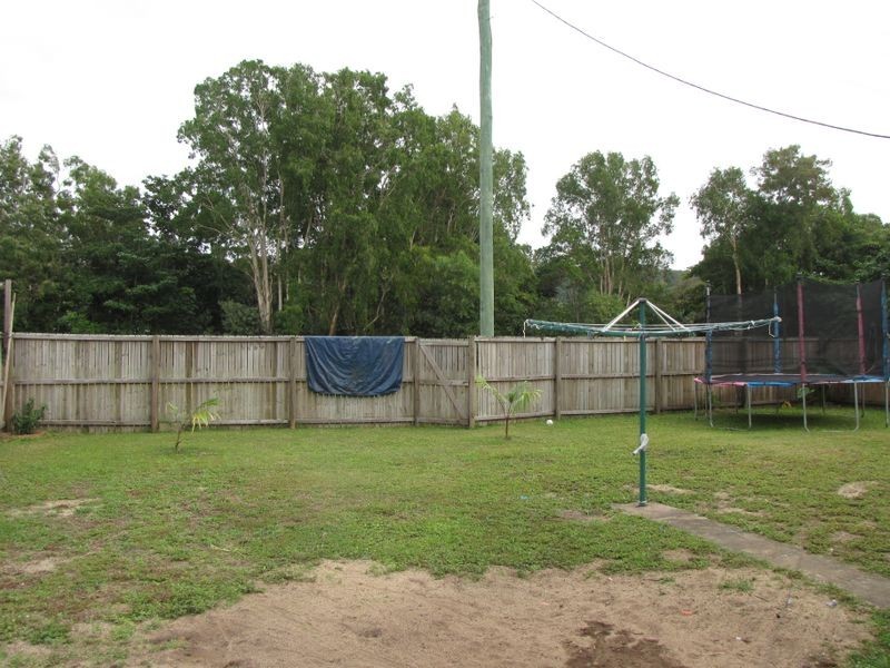 14 Esplanade, Wonga QLD 4873