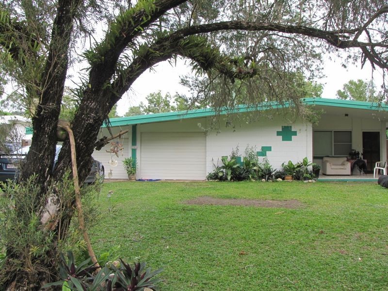 14 Esplanade, Wonga QLD 4873