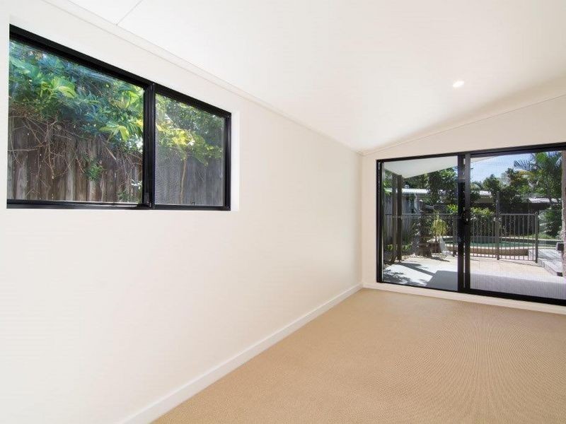 8 Seabrook Avenue, Port Douglas QLD 4877