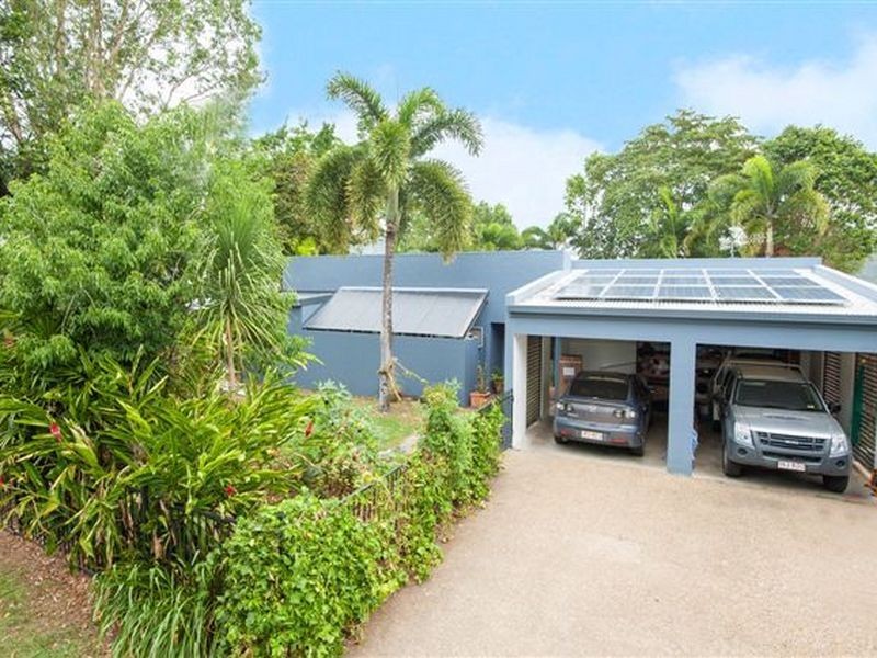 12 Ribbon Avenue, Port Douglas QLD 4877
