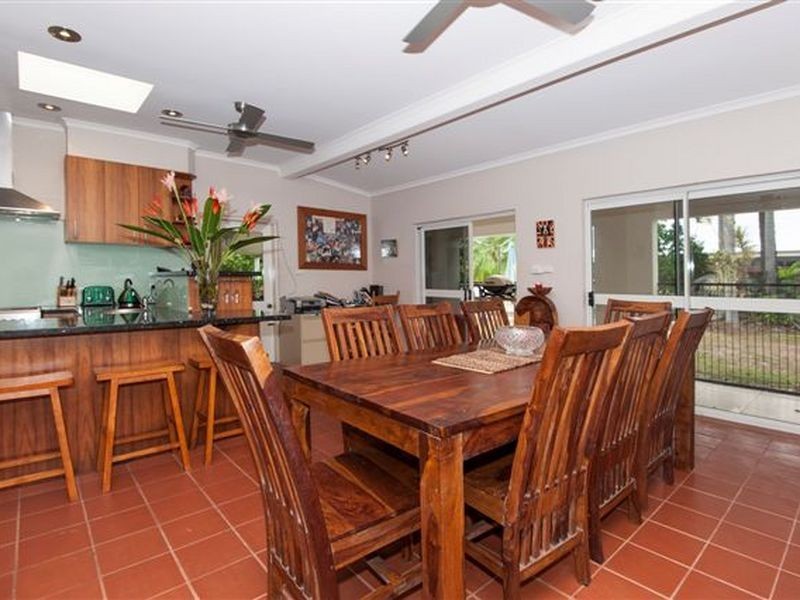 12 Ribbon Avenue, Port Douglas QLD 4877