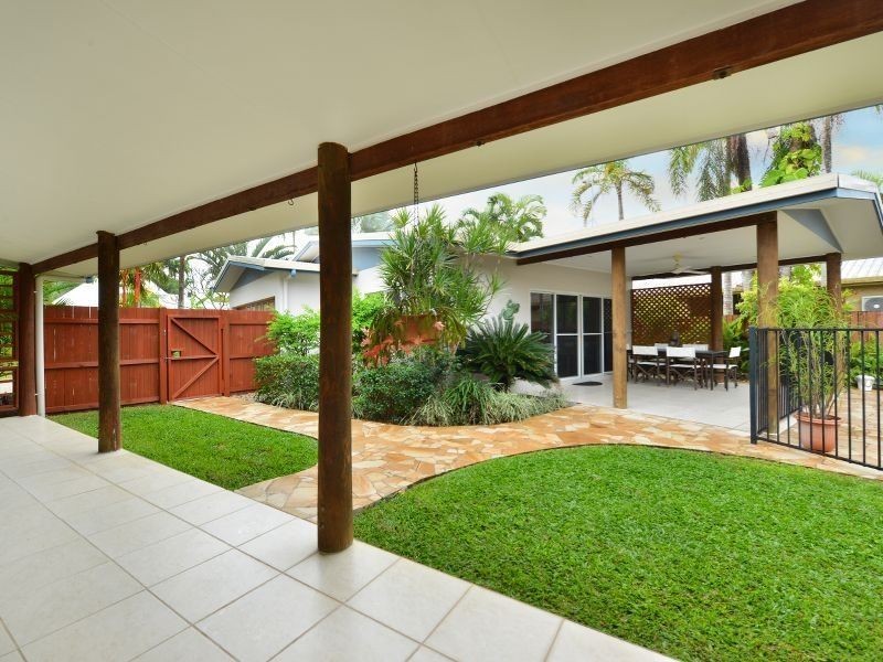 15 Agincourt Street, Port Douglas QLD 4877