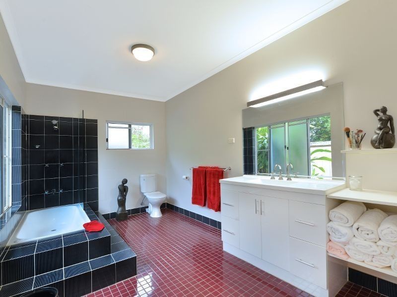 15 Agincourt Street, Port Douglas QLD 4877